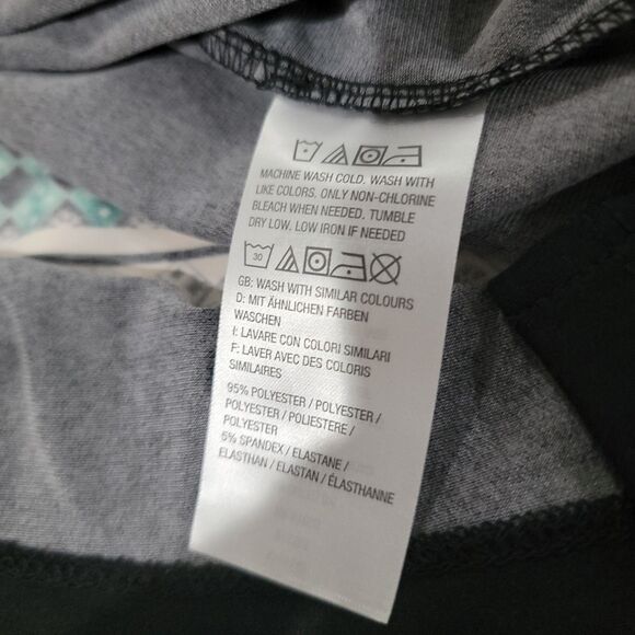 Susan Graver Liquid Knit Womens Top Size 3X Colorful - Picture 5 of 7